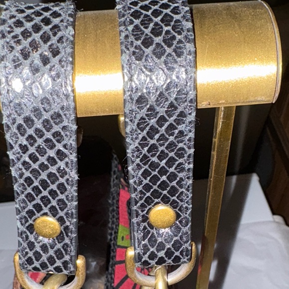 Isabella Fiore Black and Pink Floral Satchel/Shoulder Bag - Picture 6 of 15